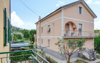 2 Bedroom Stunning Home In Chiavari - 1