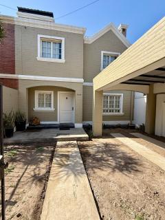 Casa Lima con pileta y jardín - 3
