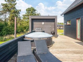 Exclusive Golf View Retreat - 5