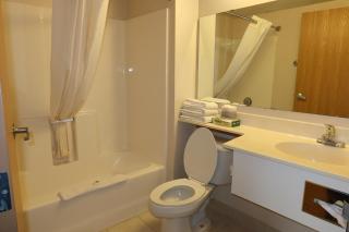 Americas Best Value Inn - 3