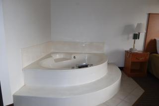 Americas Best Value Inn - 6