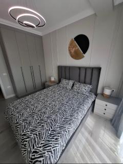 Sky Towers Apartment - 4