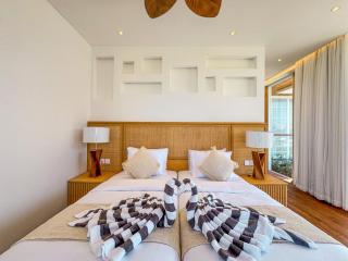 Luxury Beachside 3BD Villa with Pool & Rooftop Seseh - 7