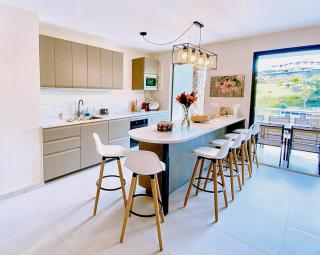 Tiare, splendid view over lagoon and Moorea - 5