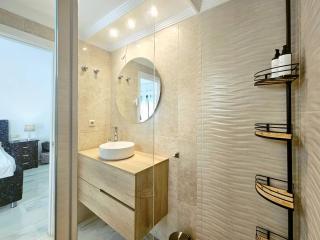 Sunny Dream House by Lica Homes - 1