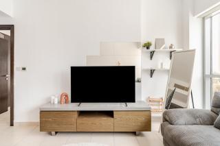 Marina and JBR Dubai Eye view spacious luxury apt - 4