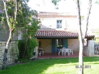 Maison de caractère avec jardin, barque et VTT dans le Marais Poitevin - FR-1-426-139 - 0