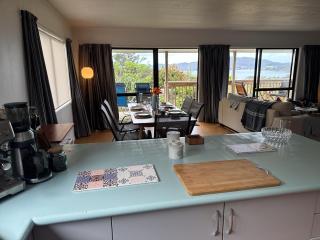 Breathtaking Bay Views & Walk to Coopers Beach - 2