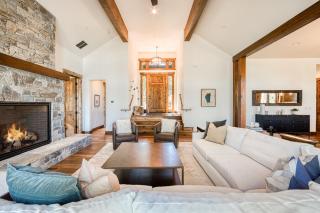 Rising Sun Retreat at Schaffer's Mill by Tahoe Getaways - Luxury Pet Friendly w Air Conditioning - 4