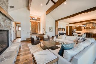 Rising Sun Retreat at Schaffer's Mill by Tahoe Getaways - Luxury Pet Friendly w Air Conditioning - 2