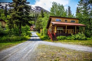 Midnight Sun Log Cabins - 9
