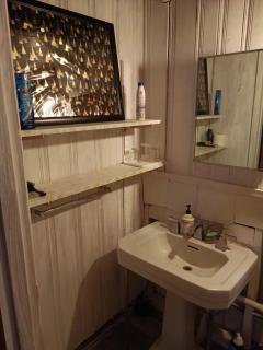 Burnaby house by New Westminster - 4