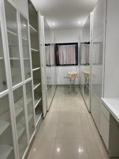 Modern Gzira 2 BR Apartment - 5