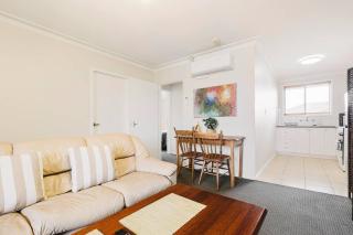 Urban Comfort In Coburg - Free Parking & Wifi - 4