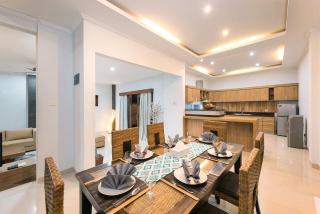 5 Reviews, Huge Savings Best Locale In Seminyak - 4