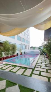 Town Square Suites - 9