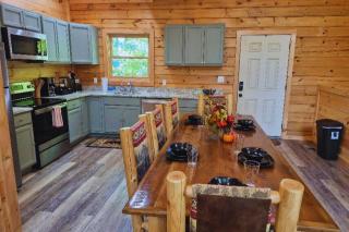 Misty Mountain View - 2 bedroom cabin - 9