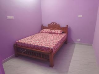 Uthresh Guest House - 1