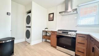 Iconic 2BR Bungalow, Short Walk to SJSU, with Parking - 7