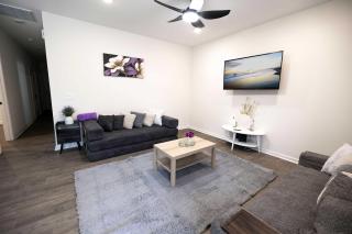 4 Min to Downtown - 10 Min to Elon - Washer and Dryer - 2
