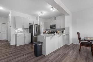 EasyStay - Close to Edmonton Airport, Shared Washroom - 8