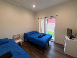 Blue Central Stay Near USC, BMO Stadium & Downtown LA - 9
