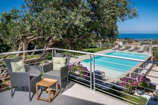 Villa Maria con piscina e vista mare 12 posti letto - 1