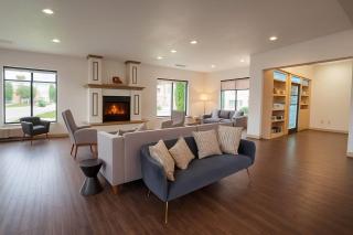 Clarion Inn Idaho Falls Riverfront - 7