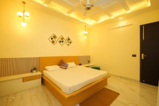 4 BHK Villa with pool & cook in city centre - 4