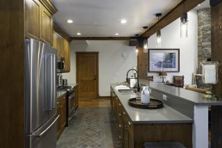 3 Bedroom Condo with Spa - Silver Baron Lodge condo - 2