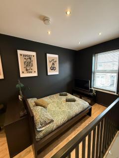 Studio 77 - Stylish 1 Bedroom End Terrace House - 5