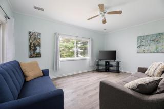 Rennie Lake Hideaway Cottage - 6