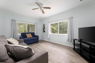 Rennie Lake Hideaway Cottage - 5