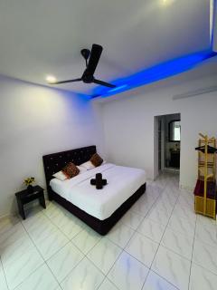 Emma Bougenvilla - 5