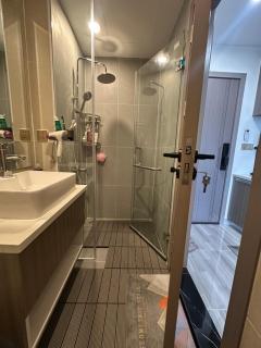 East & Land 1228A - 2