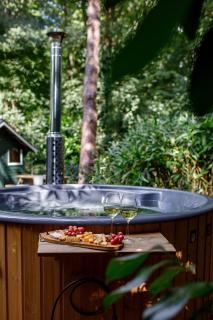 Cozy lodge in the Rheezerbos with hottub! - 9