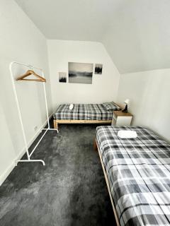 3 Bedroom House with Parking - 3