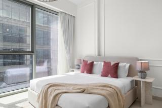 2BR with M CF7B Partial Canal View - 9