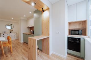 NEW City Center, 2BR Shops, Buses & Cafés - 5
