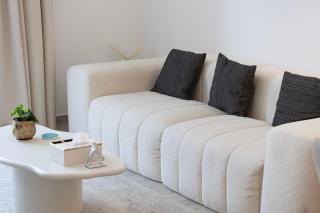 Restay Homes - Stylish 1BR Apartment - Modern Comfort in JVC - 3