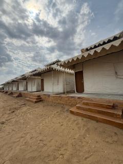 Desert offbit luxurious camp - 7