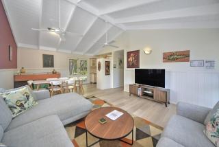 Happy House - Pet Friendly - 5 Min Walk to Beach - 1