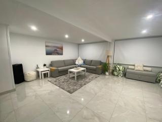 Bayview Luxury Waterfront Escape with Pool & Spa - 4