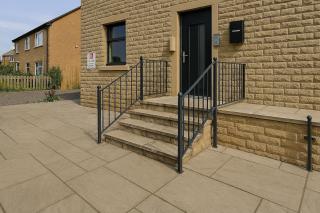 Charming Ground-Floor Flat - 1