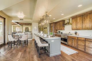 Park City Lux Dream Ski-In Out at Canyons Village! 521H condo - 5