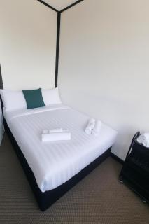 The Old Railway Hotel Lumsden - 9