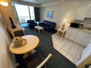 Coastal Comfort Beachfront On the Ocean Condo - 3