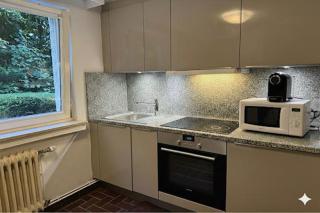 CHL Stay apartment One-Bedroom Apartment Steps from Luxembourg Hospital-Private Garden Included - 4