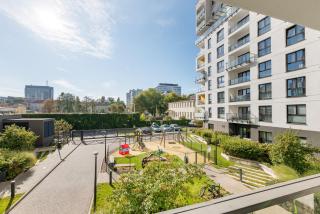 Metro Płocka 3-Bedroom Apartment by BookingHost - 3