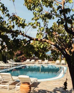 Jessica's Studios & Apartments - 6